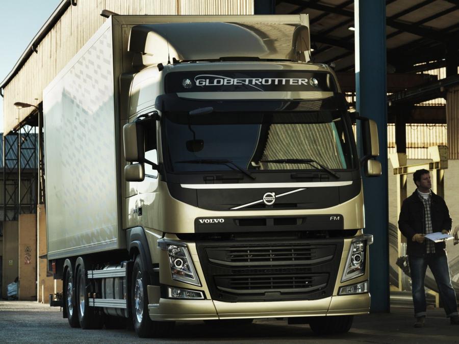  Volvo FM 370 6x2 2013 года  (фото 3 из 10)